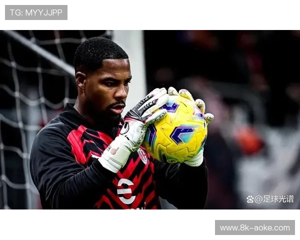 AC米兰客场1-1战平科莫，迈尼昂失误送礼莱奥扳平